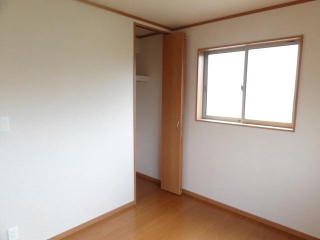 Non-living room. Indoor (10 May 2013) Shooting