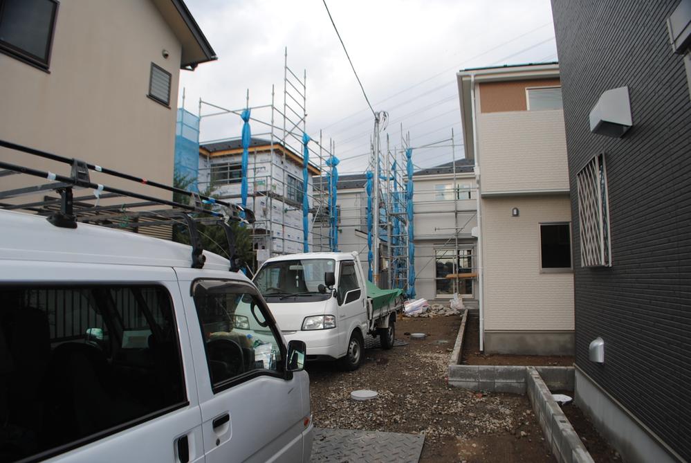 Local appearance photo. Local (12 May 2013) Shooting