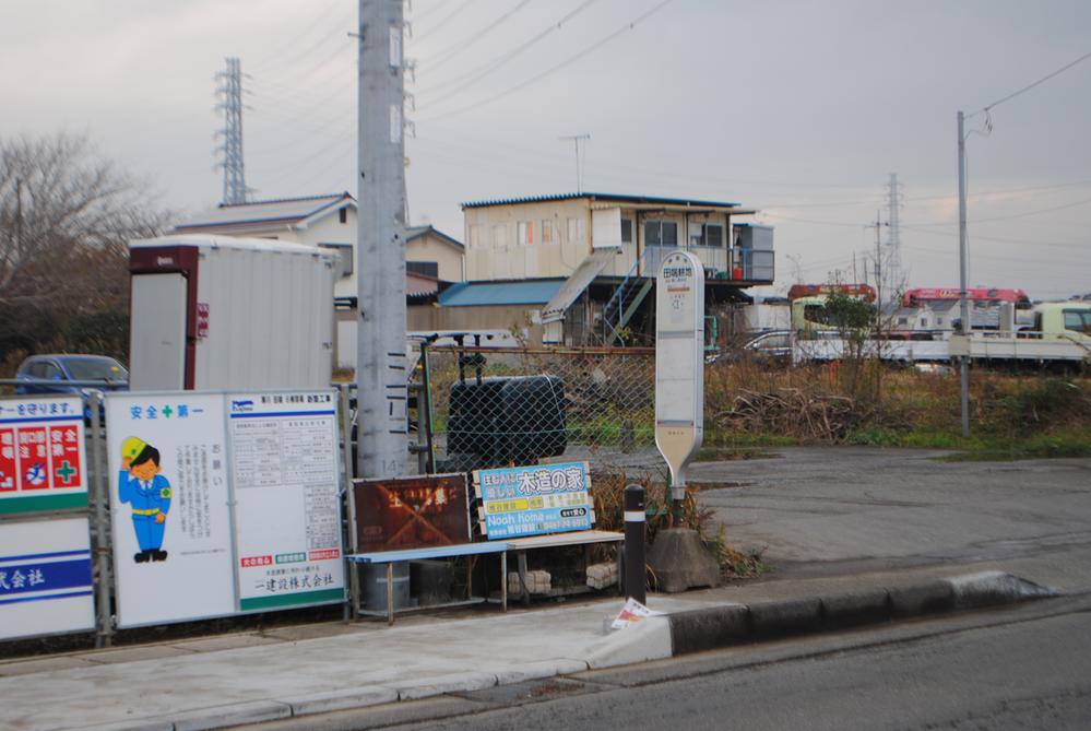 Local photos, including front road. Local (12 May 2013) Shooting