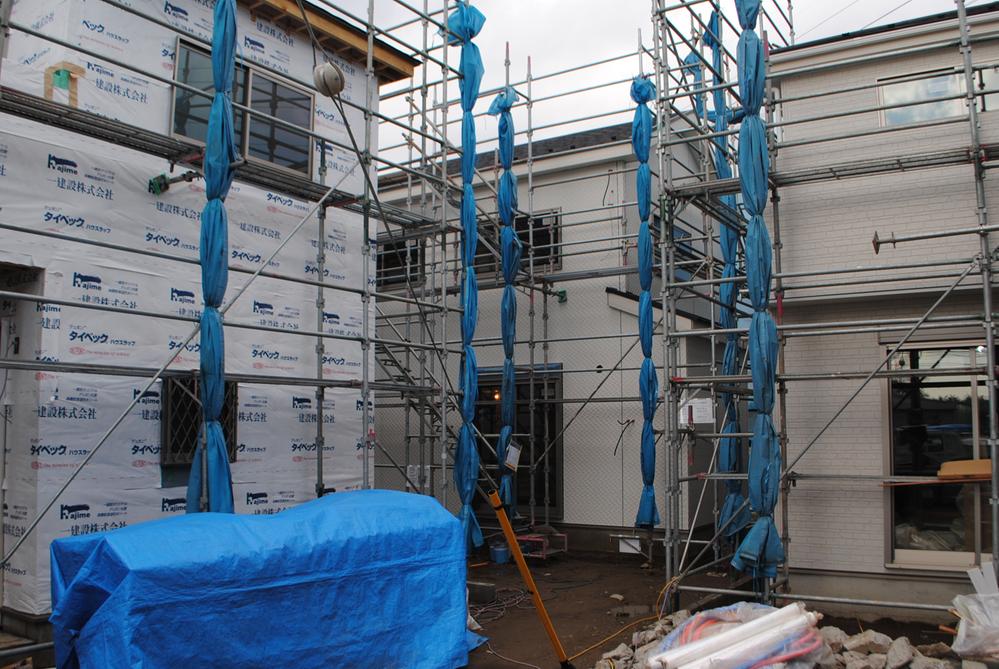 Local appearance photo. Local (12 May 2013) Shooting