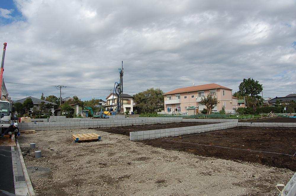 Local appearance photo. Local (10 May 2013) Shooting