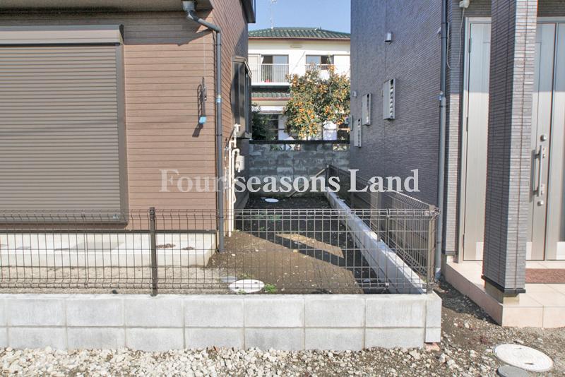 Local appearance photo. Local (11 May 2013) Shooting