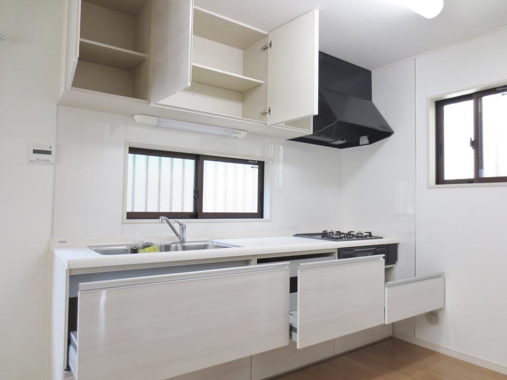 Kitchen. Storage space plenty