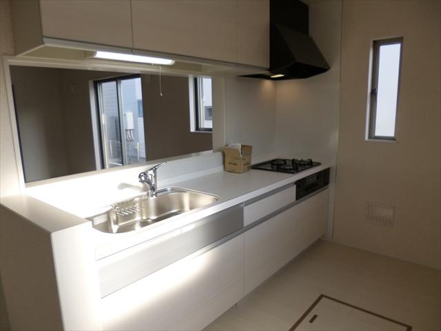 Same specifications photo (kitchen). Same specification kitchen