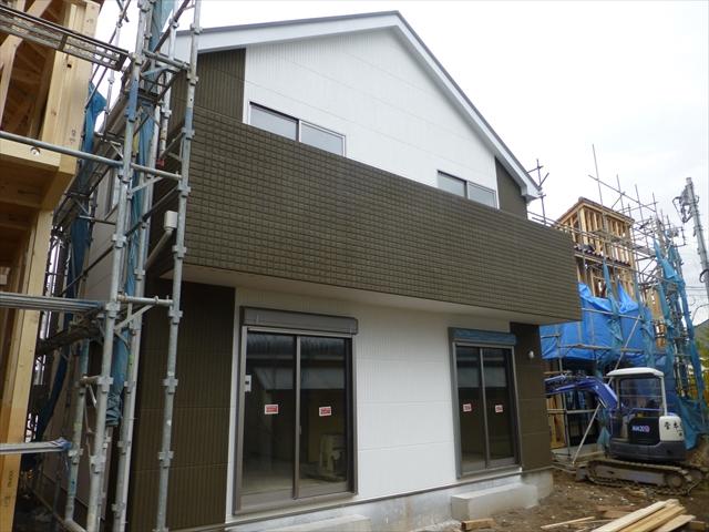 Local appearance photo. Local (12 May 2013) Shooting 1 Building nearing completion! !