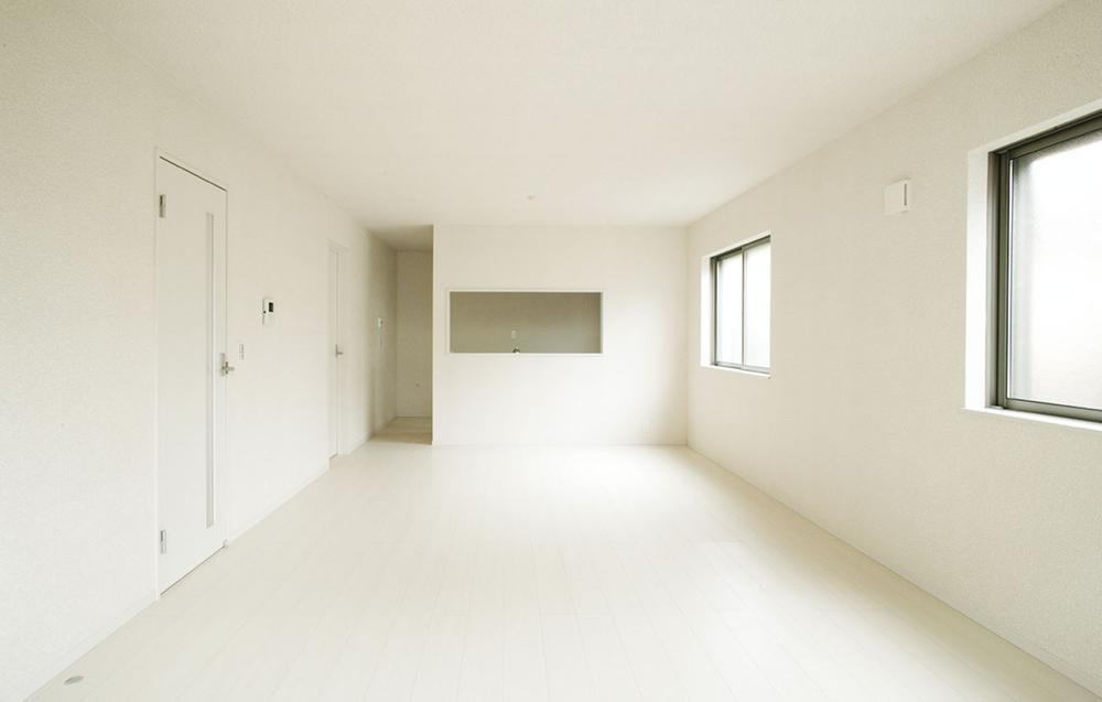 Same specifications photos (living). Example of construction