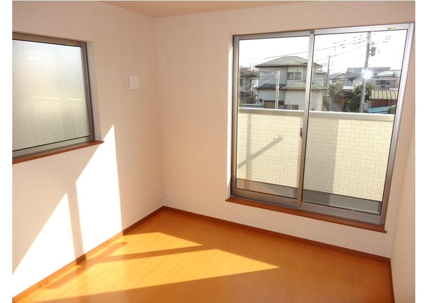 Non-living room. Indoor (November 8, 2013) Shooting