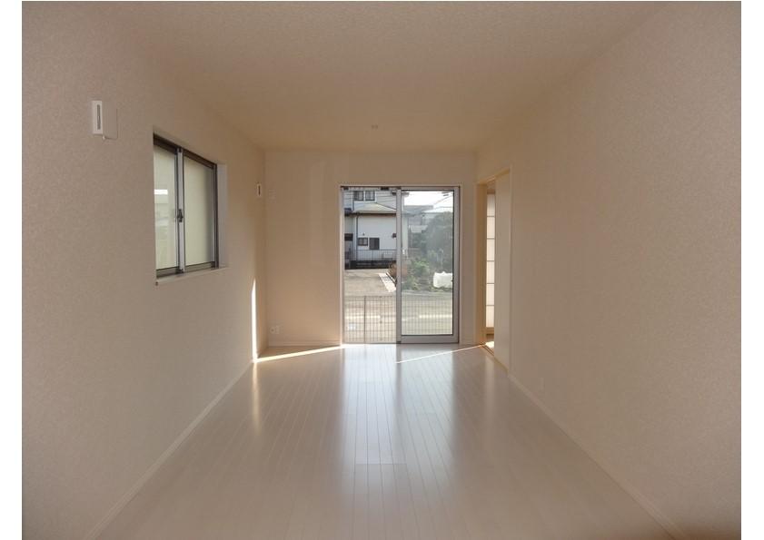 Living. Indoor (November 8, 2013) Shooting