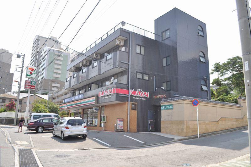 Convenience store. 280m until the Seven-Eleven store Kamimiyada Miura