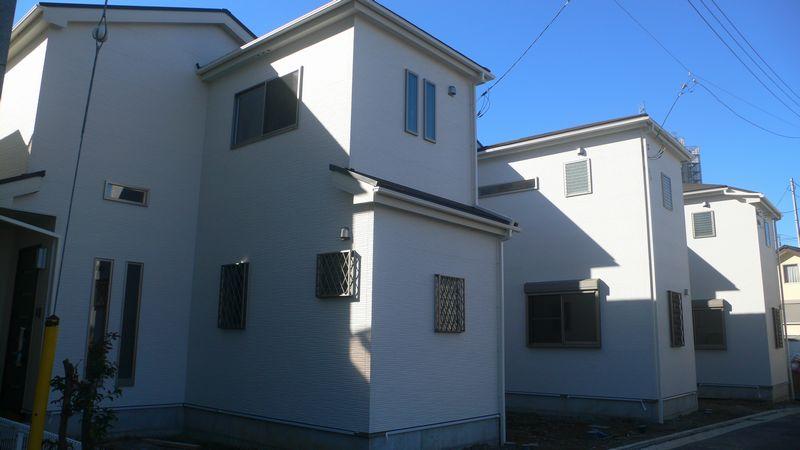 Local photos, including front road. Local (November 30, 2013) Shooting