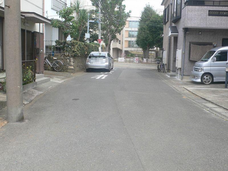 Other local. Garage is also easier on the front 6m public roads.