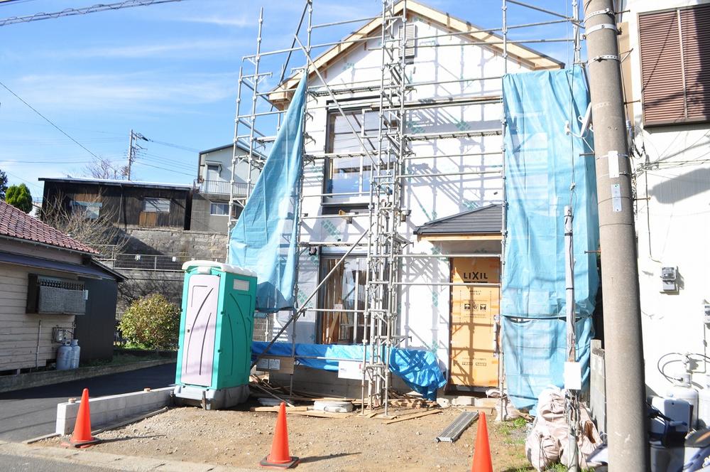 Local photos, including front road. Adjacent land parking per, There is a sense of liberation.