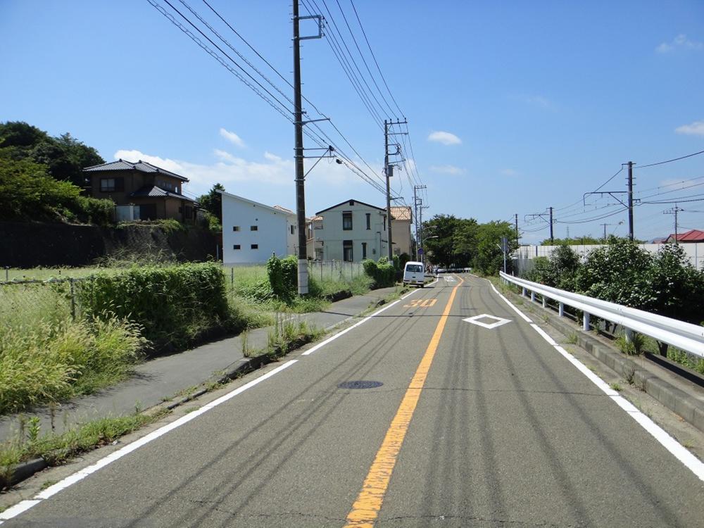 Local photos, including front road. Local (August 2013) Shooting