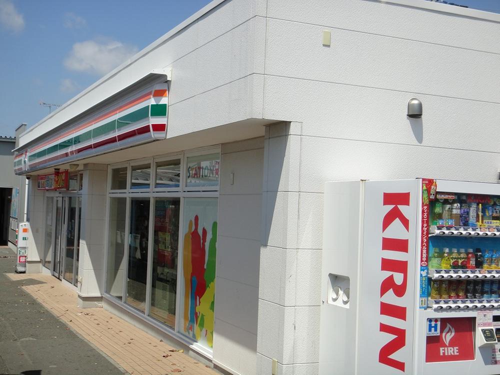 Convenience store. Seven-Eleven Keikyu ST Misakiguchi to the store 944m