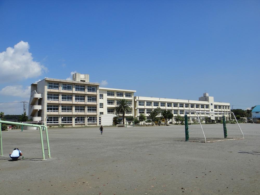 Primary school. 1957m until Miura City choseong Elementary School