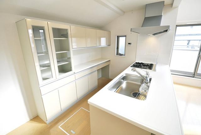 Same specifications photo (kitchen)