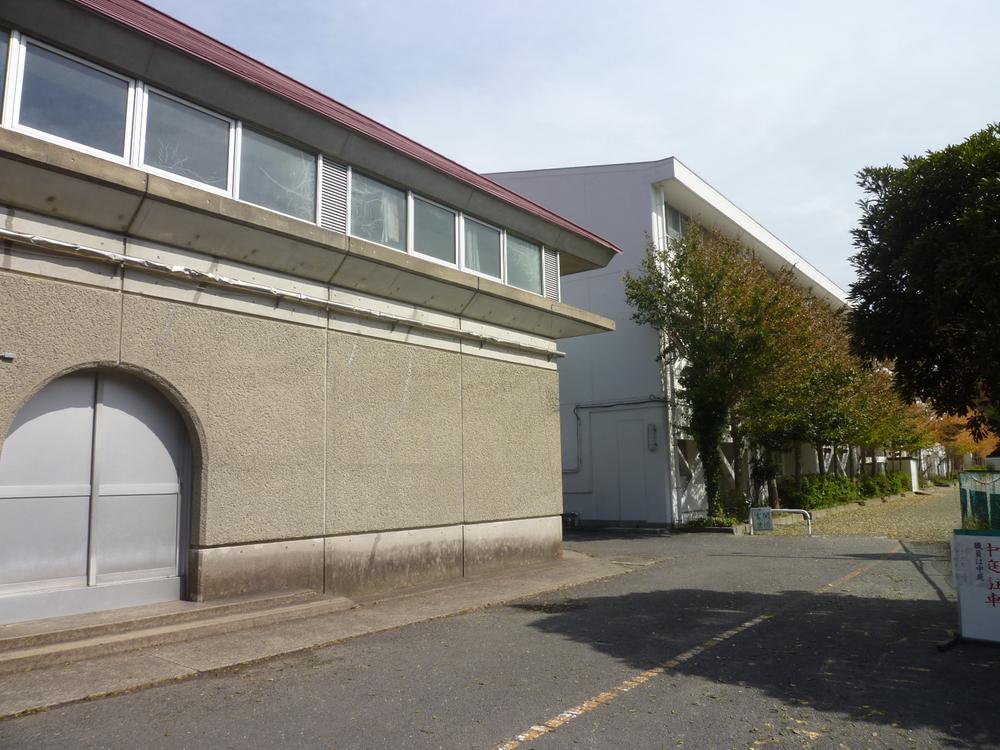 Primary school. Hayama-machi 1868m to stand Nagara Elementary School