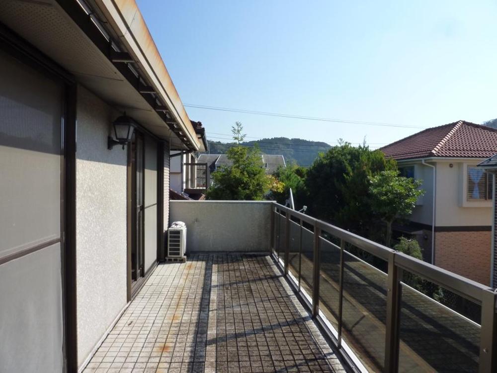 Local land photo. Balcony