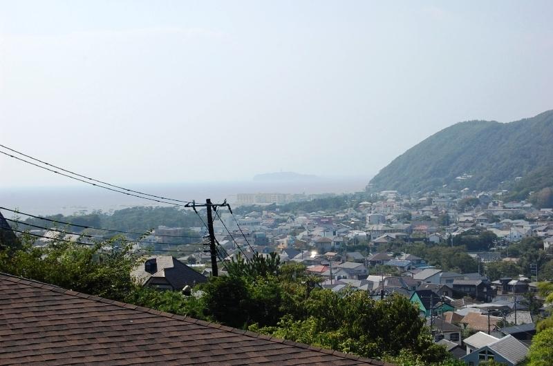 View photos from the local. View from local (September 2013) Shooting