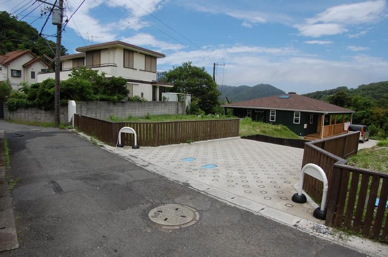 Local photos, including front road. Local (September 2013) Shooting