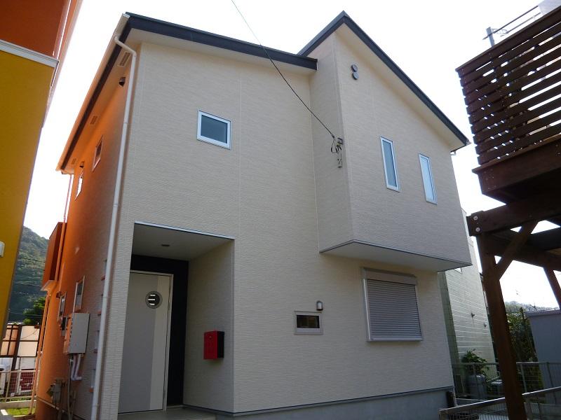 Local appearance photo. Appearance (front)