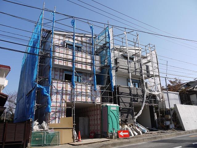 Local appearance photo. Local (12 May 2013) Shooting