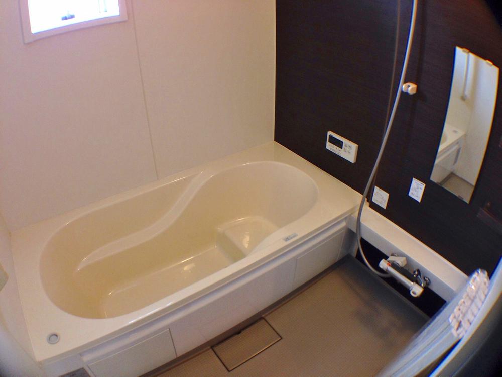 Bathroom. Indoor (11 May 2013) Shooting