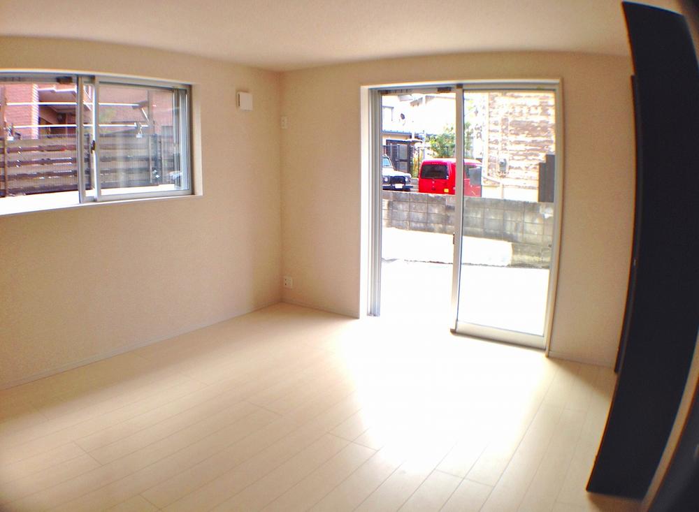 Non-living room. Indoor (11 May 2013) Shooting