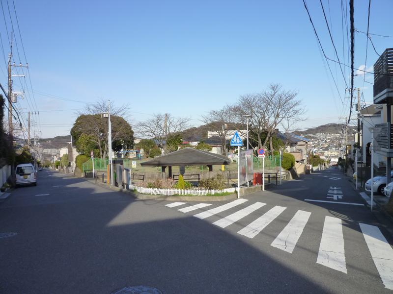 Other Environmental Photo. It is easy even on a rainy day because the 80m bus stop is close to the bus stop Hazakura