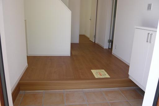 Entrance. Spacious entrance!