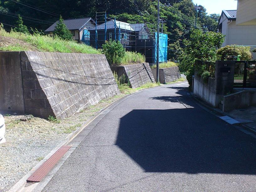 Local photos, including front road. Local (September 2013) Shooting