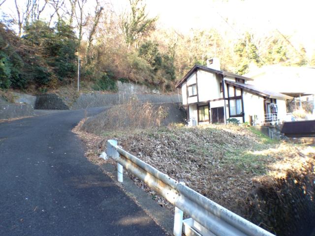 Local photos, including front road. Local (January 2014) Shooting