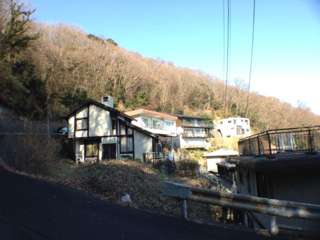 Local photos, including front road. Local (January 2014) Shooting