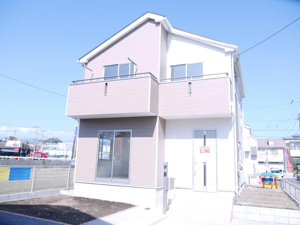 Local appearance photo. 8 Building (October 2013) Shooting