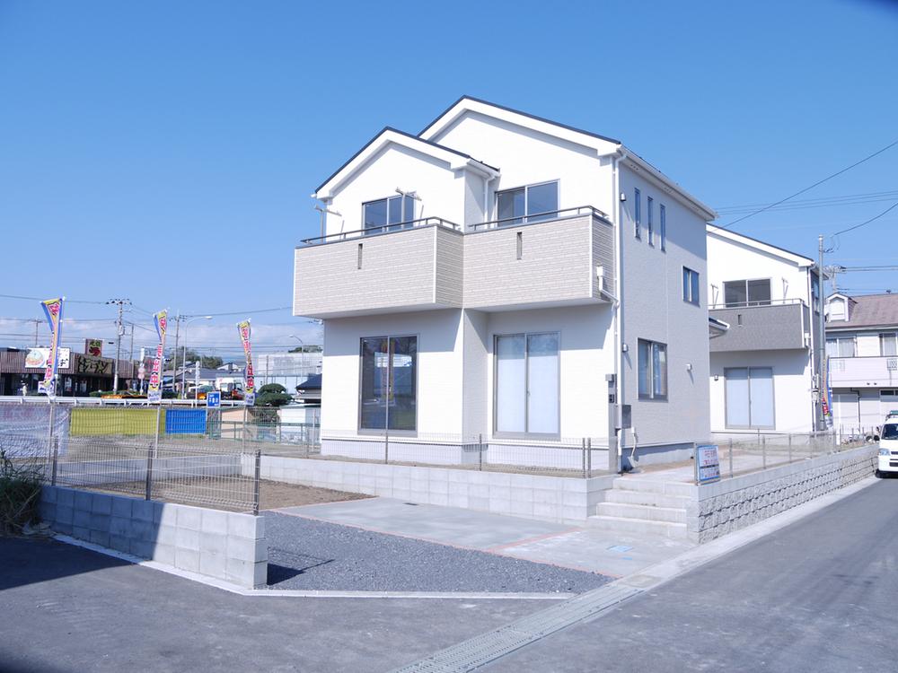 Local appearance photo. 9 Building (October 2013) Shooting