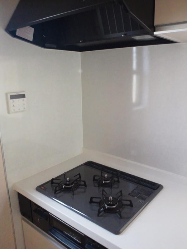 Same specifications photo (kitchen). Example of construction