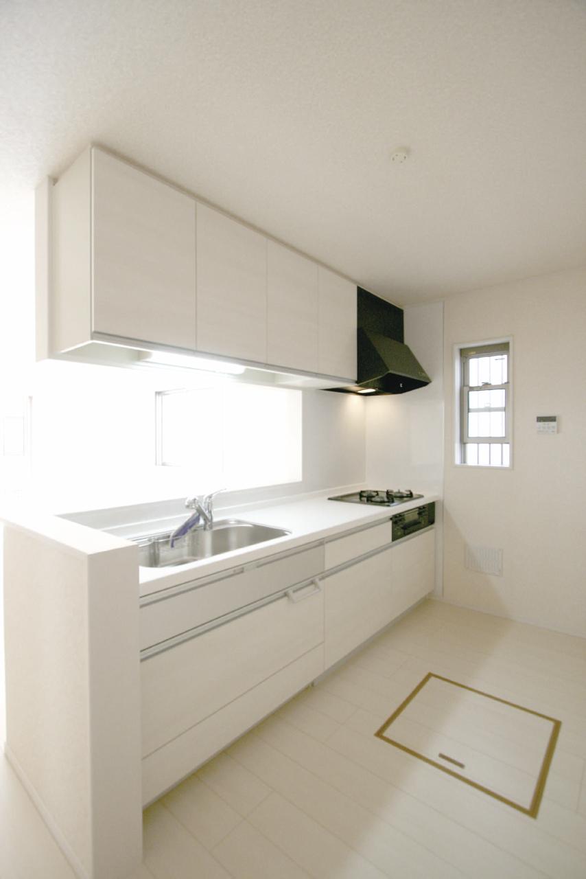 Same specifications photo (kitchen). Example of construction