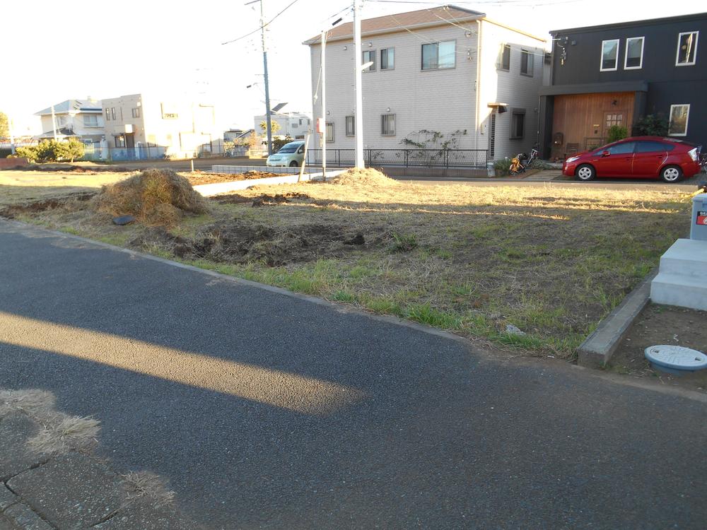 Local photos, including front road. 1 Building