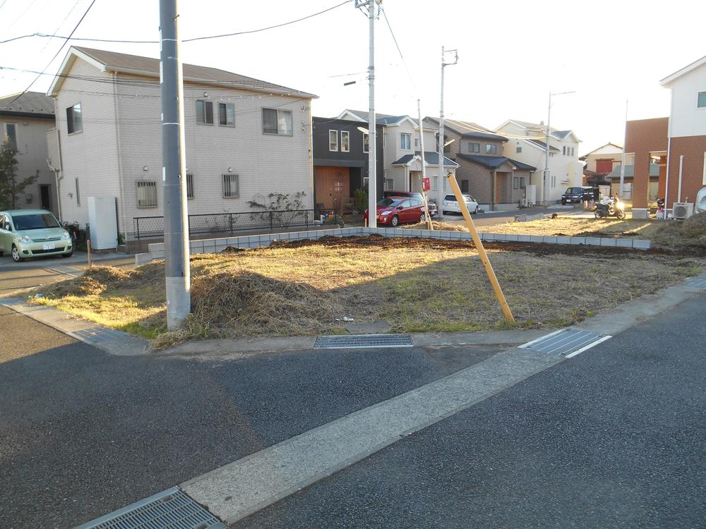 Local appearance photo. Building 2