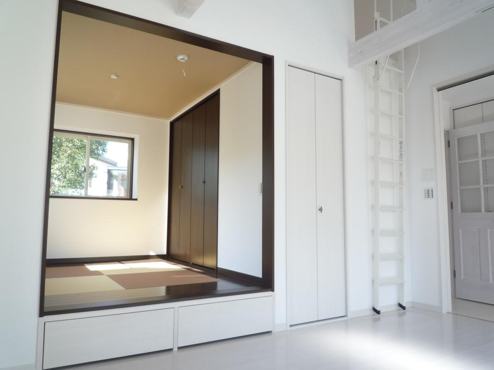 Building plan example (introspection photo). Our construction cases Japanese-style room You can also housed by utilizing a step.