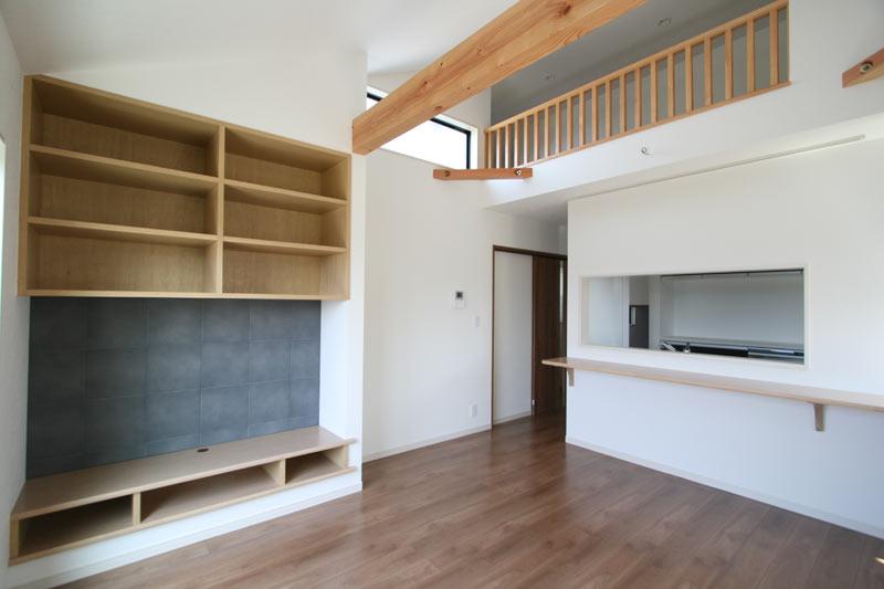 Building plan example (introspection photo). Is free design house unique fixtures of the TV stand and face-to-face with kitchen counter.