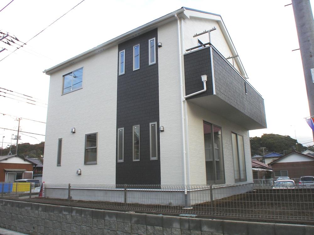 Local appearance photo. Local (11 May 2013) Shooting