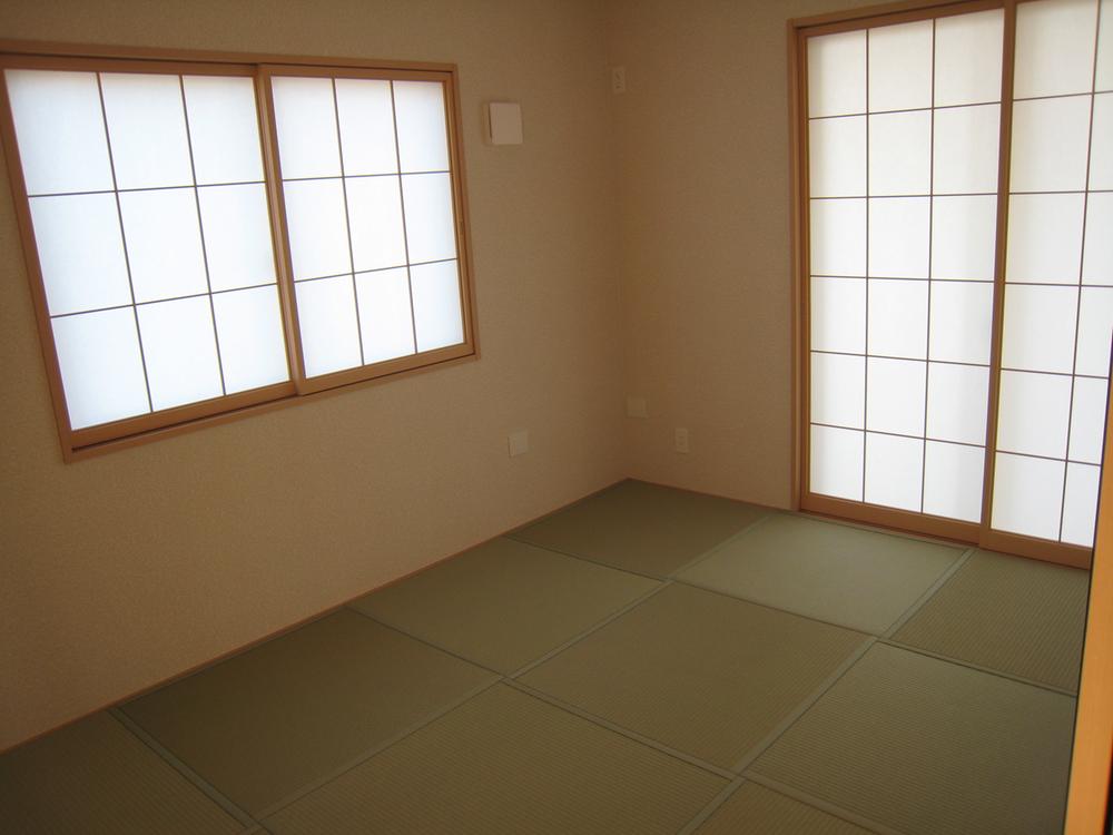 Non-living room. Local (11 May 2013) Shooting