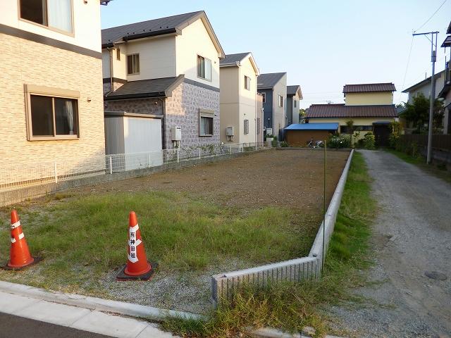 Local land photo. Local (10 May 2013) Shooting