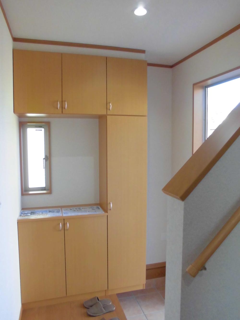 Entrance. Indoor (November 22, 2013) Shooting