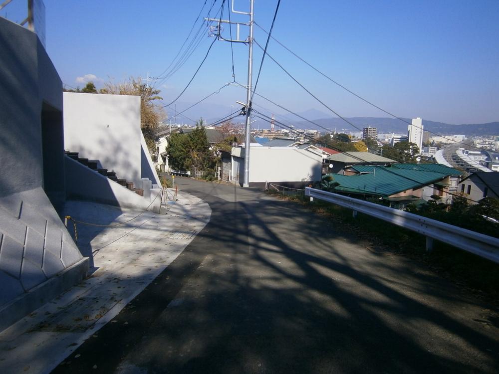 Local photos, including front road. Local (12 May 2013) Shooting