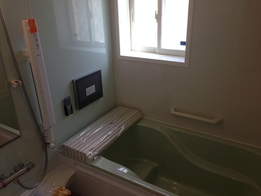 Bathroom. Indoor (10 May 2013) Shooting