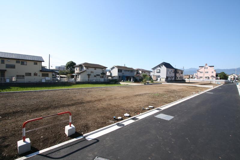 Local land photo. Local (12 May 2012) shooting