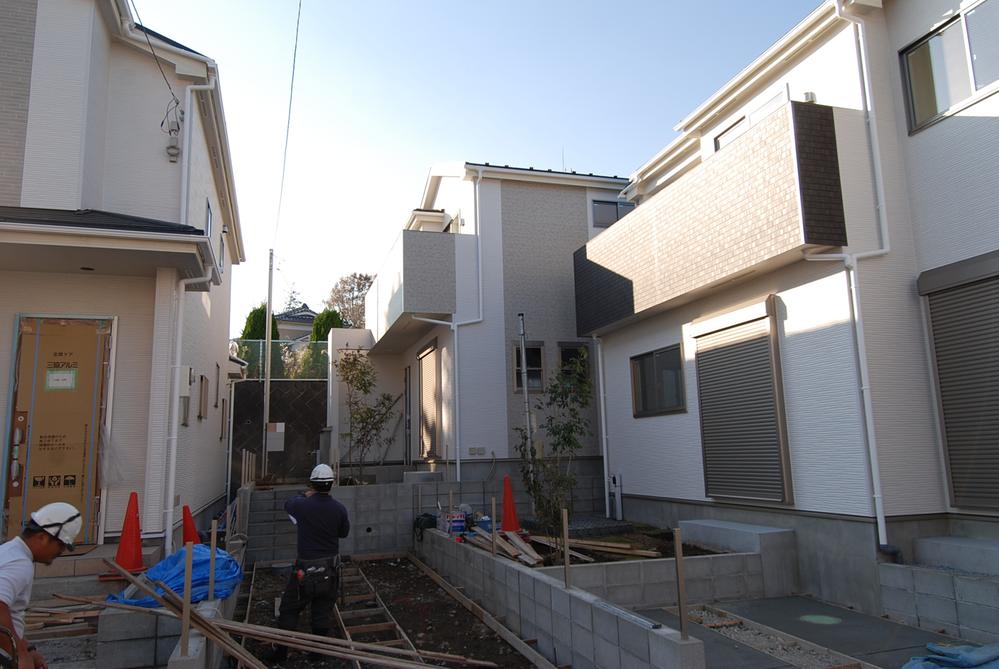 Local appearance photo. Local (12 May 2013) Shooting