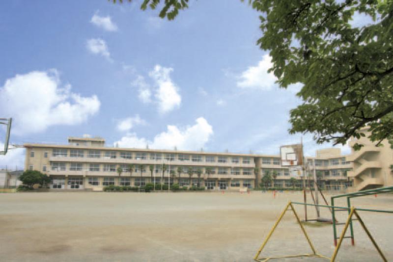 Primary school. Sako until elementary school 530m